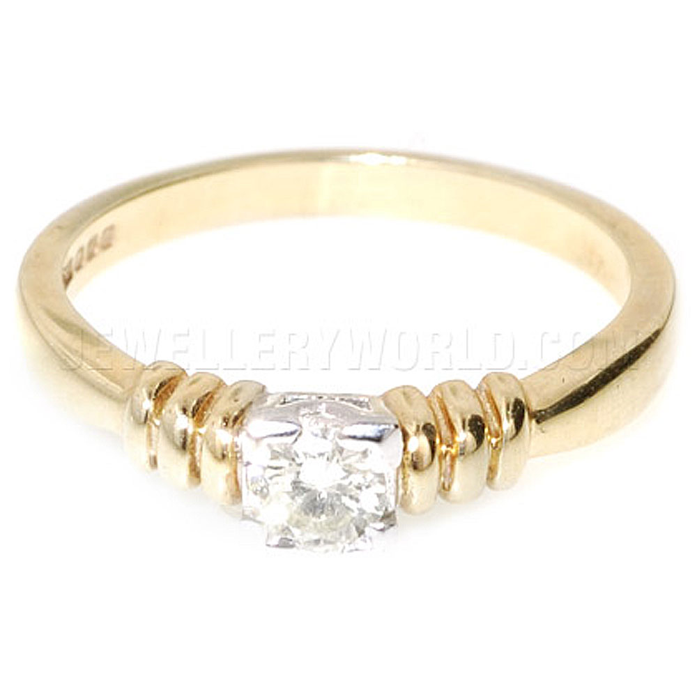 0.25ct Diamond 9ct Gold Square Engagement Ring - Jewellery World Online