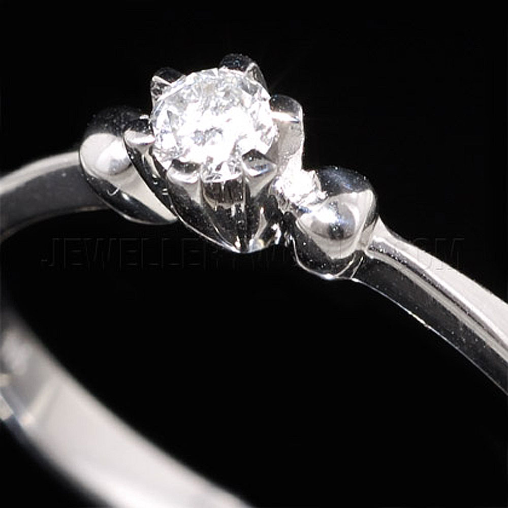 Diamond 9ct White Gold 6 Claw Engagement Ring - Jewellery World Online